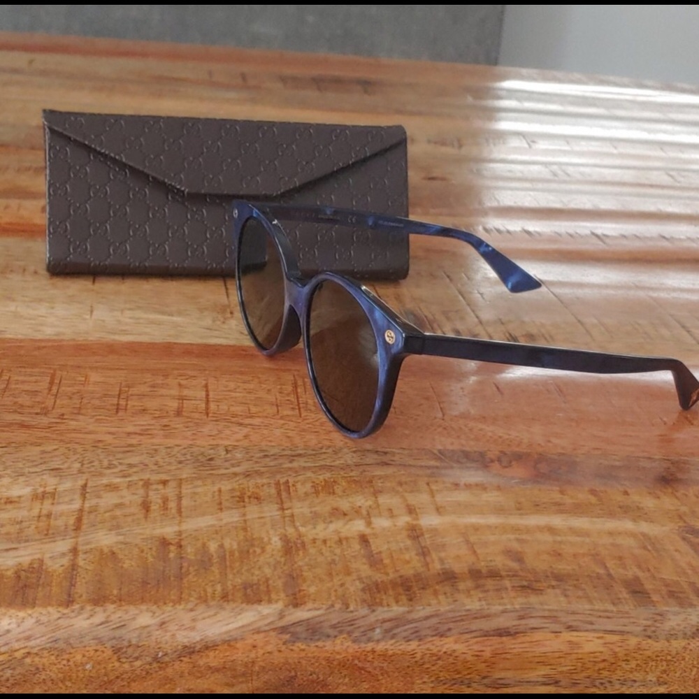 Blue Gucci Sunglasses - Picture 7 of 7